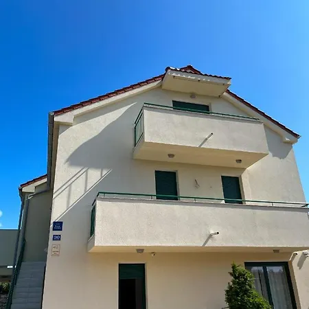 Island Pag ماندري